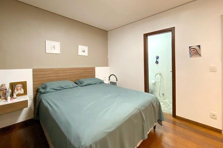 Apartamento à venda com 115m², 3 quartos e 1 vaga Apartamento à venda com 115m², 3 quartos e 1 vagaSuite
