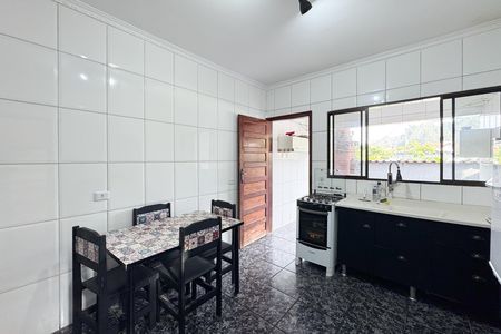 Casa para alugar com 200m², 3 quartos e 4 vagas Casa para alugar com 200m², 3 quartos e 4 vagasCozinha