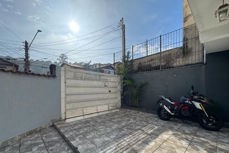 Casa para alugar com 200m², 3 quartos e 4 vagas Casa para alugar com 200m², 3 quartos e 4 vagasGaragem