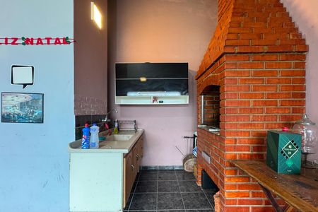 Casa para alugar com 200m², 3 quartos e 4 vagas Casa para alugar com 200m², 3 quartos e 4 vagasSalão