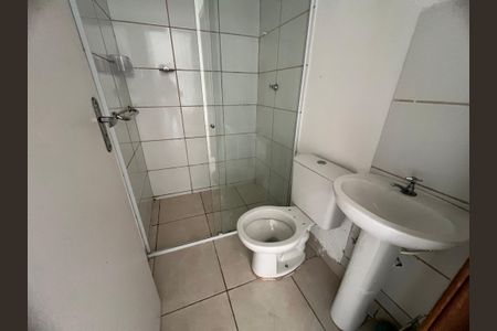 Banheiro de casa de condomínio para alugar com 2 quartos, 45m² em Serra D’agua, Juiz de Fora