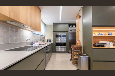 Casa à venda com 767m², 3 quartos e 4 vagas Casa à venda com 767m², 3 quartos e 4 vagasFoto 09