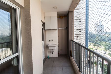 Varanda de apartamento para alugar com 2 quartos, 52m² em Alphaville Empresarial, Barueri