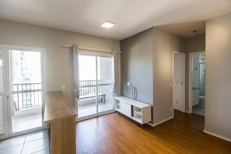 Sala de apartamento para alugar com 2 quartos, 52m² em Alphaville Empresarial, Barueri