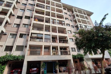 Apartamento para alugar com 60m², 2 quartos e 1 vaga Apartamento para alugar com 60m², 2 quartos e 1 vagaFachada do bloco
