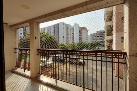 Apartamento para alugar com 60m², 2 quartos e 1 vaga Apartamento para alugar com 60m², 2 quartos e 1 vagaVaranda