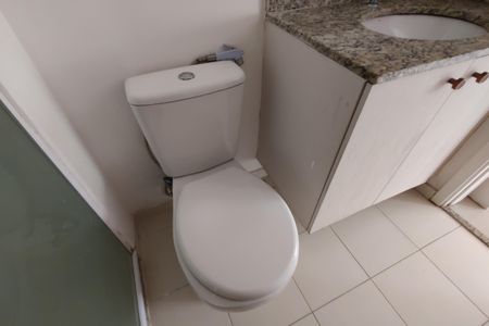 Apartamento para alugar com 60m², 2 quartos e 1 vaga Apartamento para alugar com 60m², 2 quartos e 1 vagaBanheiro da Suíte