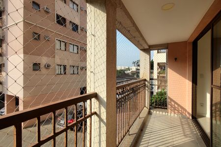 Apartamento para alugar com 60m², 2 quartos e 1 vaga Apartamento para alugar com 60m², 2 quartos e 1 vagaVaranda