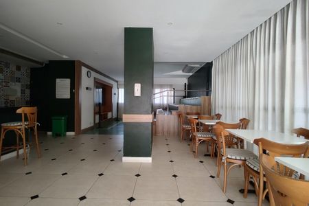 Apartamento para alugar com 60m², 2 quartos e 1 vaga Apartamento para alugar com 60m², 2 quartos e 1 vagaÁrea comum - Salão de festas