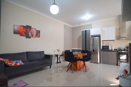 Sala/Cozinha de casa à venda com 1 quarto, 120m² em Vicentina, São Leopoldo
