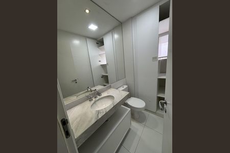 Banheiro  de apartamento à venda com 2 quartos, 77m² em Centro, São Bernardo do Campo