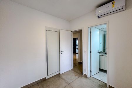 Apartamento para alugar com 165m², 3 quartos e 3 vagas Apartamento para alugar com 165m², 3 quartos e 3 vagasQuarto 3 - Suíte