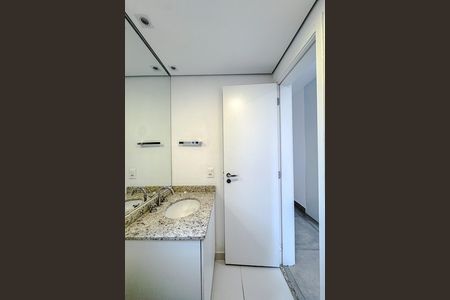 Apartamento para alugar com 165m², 3 quartos e 3 vagas Apartamento para alugar com 165m², 3 quartos e 3 vagasBanheiro da Suíte 2