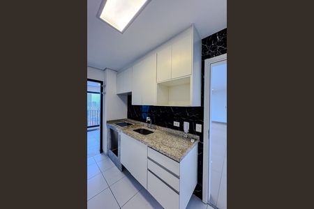 Apartamento para alugar com 125m², 2 quartos e 2 vagas Apartamento para alugar com 125m², 2 quartos e 2 vagasCozinha