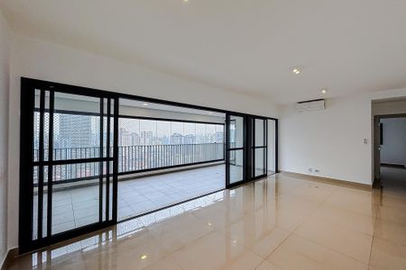 Apartamento para alugar com 125m², 2 quartos e 2 vagas Apartamento para alugar com 125m², 2 quartos e 2 vagasSala