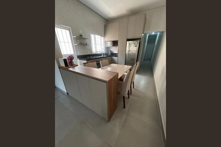 Cozinha de casa para alugar com 3 quartos, 150m² em Jardim Sao Judas Tadeu, Campinas