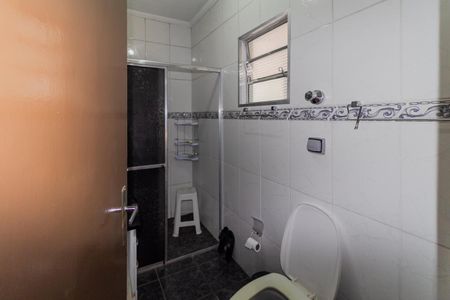 Casa à venda com 160m², 4 quartos e 2 vagas Casa à venda com 160m², 4 quartos e 2 vagasBanheiro
