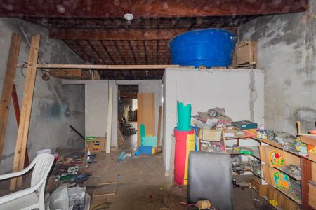 Casa à venda com 160m², 4 quartos e 2 vagas Casa à venda com 160m², 4 quartos e 2 vagasSotão
