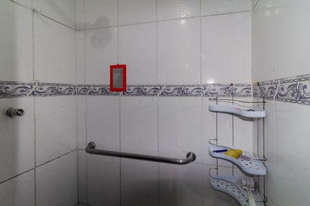 Casa à venda com 160m², 4 quartos e 2 vagas Casa à venda com 160m², 4 quartos e 2 vagasBanheiro