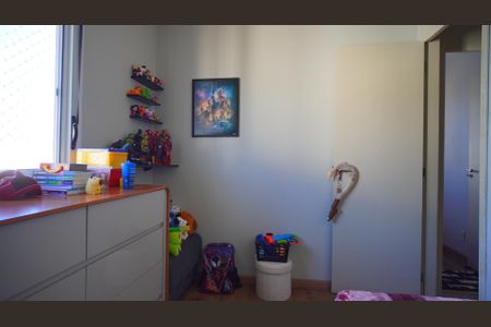 Quarto 2 de apartamento à venda com 2 quartos, 52m² em Humaitá, Porto Alegre