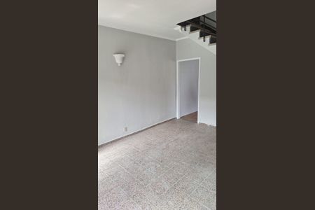 Casa para alugar com 100m², 2 quartos e 2 vagas