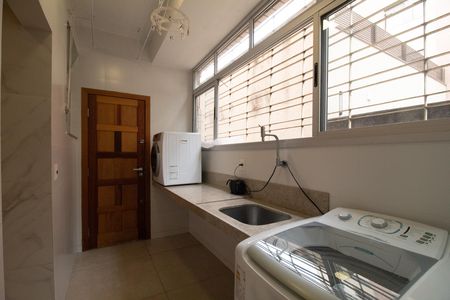 Apartamento à venda com 100m², 3 quartos e sem vaga Apartamento à venda com 100m², 3 quartos e sem vagaÁrea de Serviço