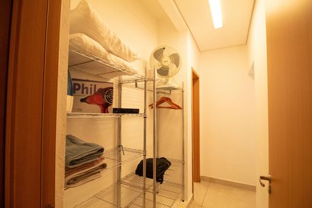 Apartamento à venda com 100m², 3 quartos e sem vaga Apartamento à venda com 100m², 3 quartos e sem vagaSuite - Closet
