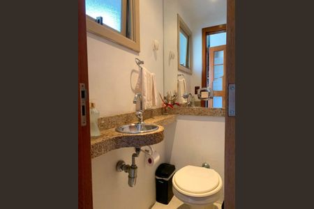 Apartamento à venda com 132m², 2 quartos e 2 vagasBanheiro