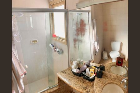 Apartamento à venda com 132m², 2 quartos e 2 vagasBanheiro