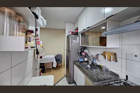 Apartamento à venda com 51m², 2 quartos e 1 vaga Apartamento à venda com 51m², 2 quartos e 1 vagaCozinha e área de serviço