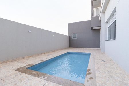 Apartamento à venda com 51m², 2 quartos e 1 vaga Apartamento à venda com 51m², 2 quartos e 1 vagaÁrea comum - Piscina