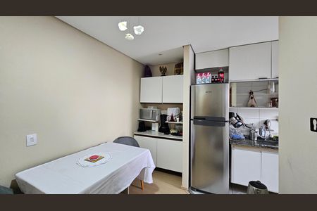Sala de apartamento à venda com 2 quartos, 51m² em Recanto das Rosas, Osasco