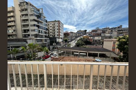 Apartamento à venda com 79m², 2 quartos e 1 vagaVaranda