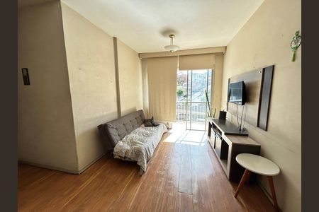 Apartamento à venda com 79m², 2 quartos e 1 vagaSala