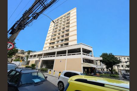 Apartamento à venda com 79m², 2 quartos e 1 vaga Apartamento à venda com 79m², 2 quartos e 1 vagaFachada do Prédio