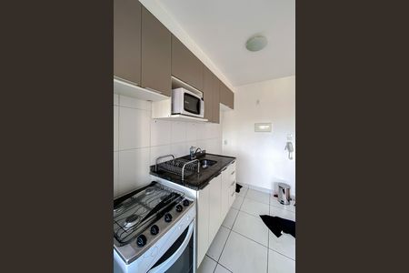 Apartamento à venda com 31m², 3 quartos e sem vaga Apartamento à venda com 31m², 3 quartos e sem vagaCozinha e Área de Serviço