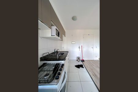 Apartamento à venda com 31m², 3 quartos e sem vaga Apartamento à venda com 31m², 3 quartos e sem vagaCozinha e Área de Serviço