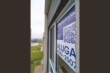 Casa de condomínio para alugar com 70m², 3 quartos e 2 vagas Casa de condomínio para alugar com 70m², 3 quartos e 2 vagasFachada