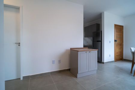 Casa de condomínio para alugar com 70m², 3 quartos e 2 vagas Casa de condomínio para alugar com 70m², 3 quartos e 2 vagasSala