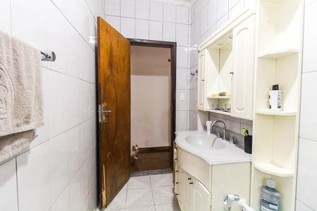 Casa à venda com 194m², 3 quartos e 2 vagas Casa à venda com 194m², 3 quartos e 2 vagasBanheiro 1