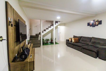 Sala de casa à venda com 3 quartos, 194m² em Parada Xv de Novembro, São Paulo