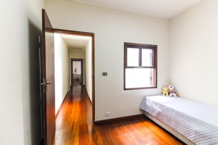 Casa à venda com 194m², 3 quartos e 2 vagas Casa à venda com 194m², 3 quartos e 2 vagasQuarto 3