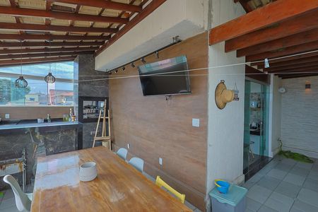 Apartamento à venda com 101m², 2 quartos e 1 vaga