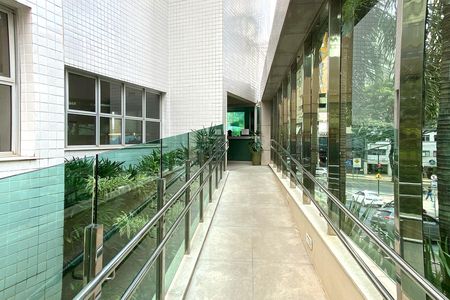 Apartamento à venda com 87m², 3 quartos e 2 vagas Apartamento à venda com 87m², 3 quartos e 2 vagasÁrea comum - Rampa de Acesso