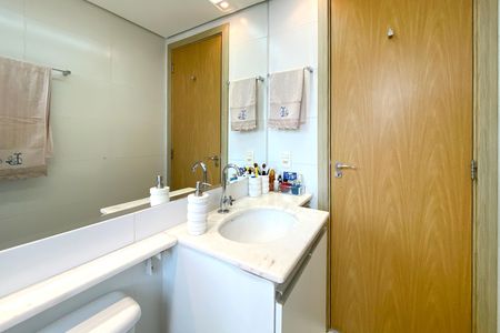 Apartamento à venda com 87m², 3 quartos e 2 vagas Apartamento à venda com 87m², 3 quartos e 2 vagasBanheiro