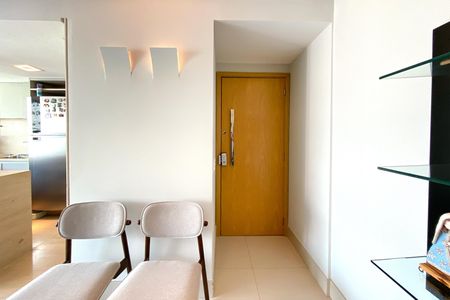 Apartamento à venda com 87m², 3 quartos e 2 vagas Apartamento à venda com 87m², 3 quartos e 2 vagasHall de entrada