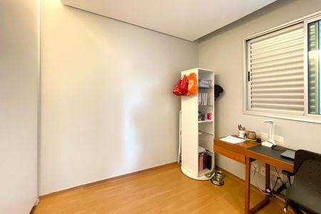 Apartamento à venda com 87m², 3 quartos e 2 vagas Apartamento à venda com 87m², 3 quartos e 2 vagasQuarto 2