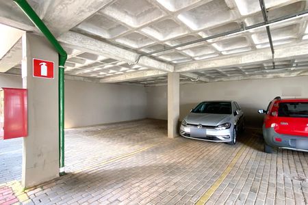 Apartamento à venda com 87m², 3 quartos e 2 vagas Apartamento à venda com 87m², 3 quartos e 2 vagasVagas