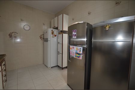 Casa à venda com 227m², 3 quartos e 3 vagasCozinha