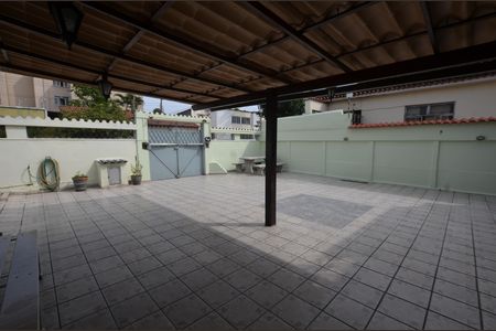 Casa à venda com 227m², 3 quartos e 3 vagasVista da Sala de Jantar